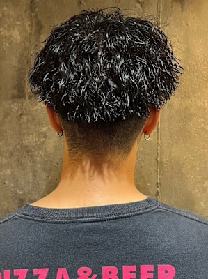 ツーブロック　強め　束間　ツイストスパイラルパーマ　マッシュ