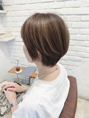 【MAGIC 小名木】丸みショート＆ベージュカラー