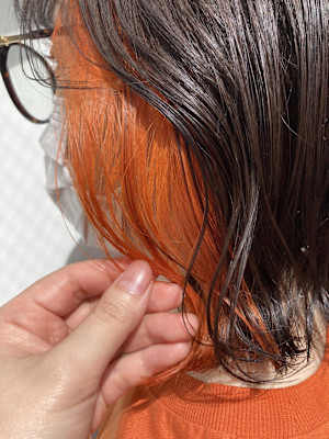 黒髪/グレーベージュ/レイヤーロング/前髪パーマ