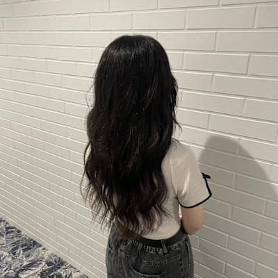 ダークブラウン