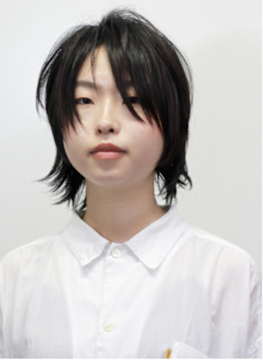 無造作でかっこいい黒髪ショートウルフメンズライクカット