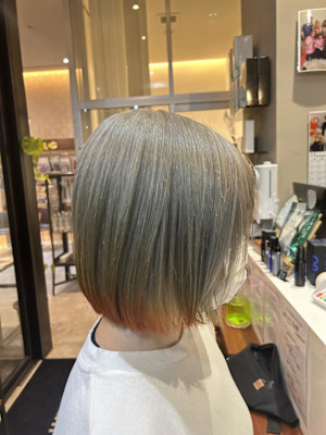 裾カラーです。