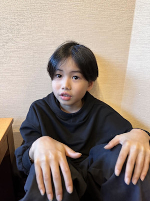 キッズスタイル（センターパートマッシュスタイル）