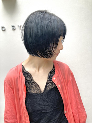 黒髪/グレーベージュ/レイヤーロング/前髪パーマ