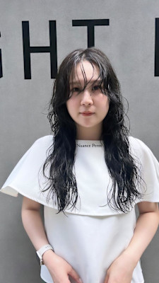 夏オススメのロングニュアンスパーマ