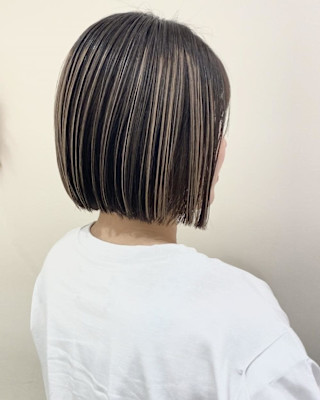 根本が伸びても気にならないデザインカラー