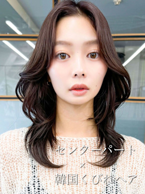 外ハネ韓国ヘアミディアムレイヤー小顔ウルフカット20代30代