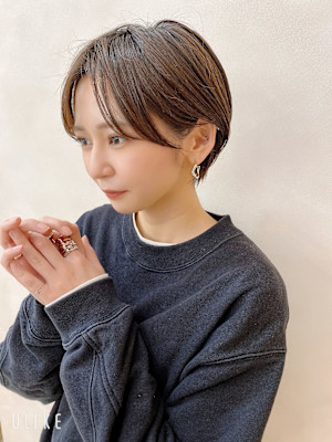 コンパクトセンターパート束感ショート20代30代担当岩崎