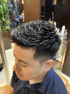 アイロンパーマ　ビジネススタイル