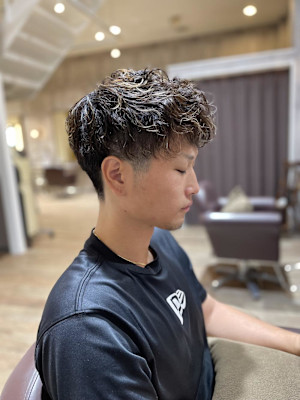 刈り上げ×スパイラルパーマ