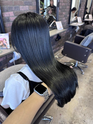 【pignon】ブルーブラック　髪質改善