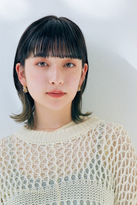 インナーカラー×黒髪×ワイドバング【池袋・池袋東口】