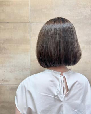 ボブ×白髪染めでも透明感カラー