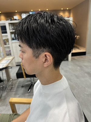 すっきりツーブロックヘア