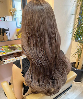 マロンベージュ