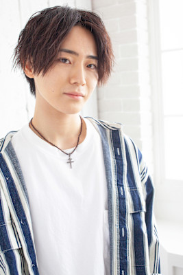 ツイストスパイラルパーマ/センターパート