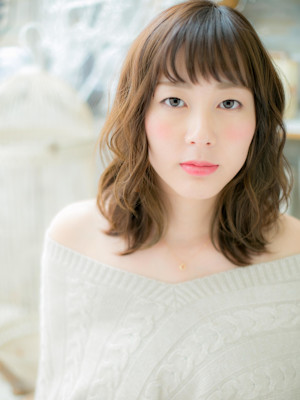 ふわふわくせ毛風ウェーブ…大人かわいい愛され顔　ボブパーマ