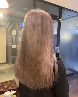 ミルクティーベージュ