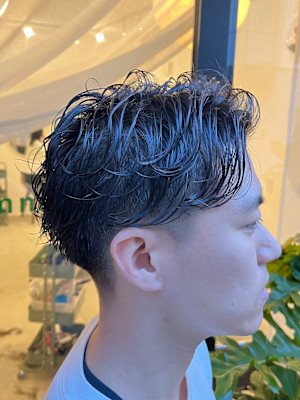 リバースショートパーマ 纐纈