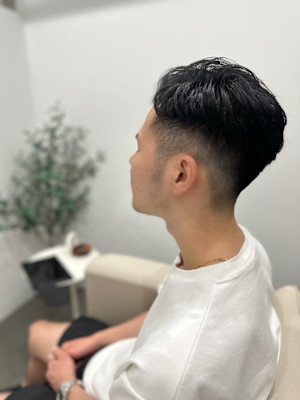 メンズショートツーブロック