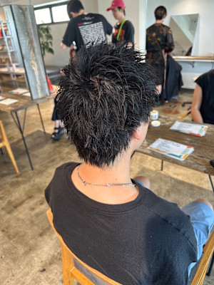 スパイキーショート