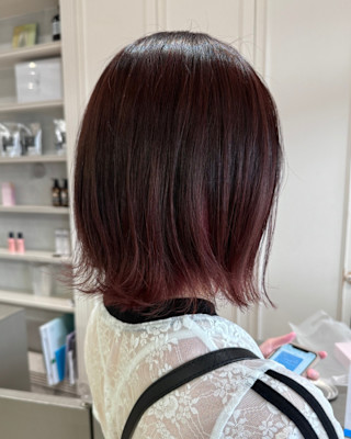 チェリーピンク　外はねボブ ショートボブ　髪質改善カラー 