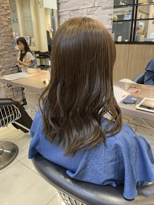 くすみオリーブ