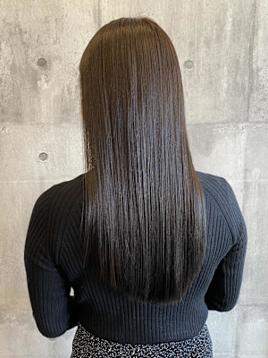 オリーブベージュ