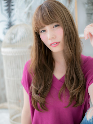 大人かわいい韓国風小顔抜け感エアリーロング　レイヤーロング