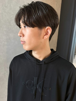センターパート　マッシュ　爽やか　メンズカット　ビジネス