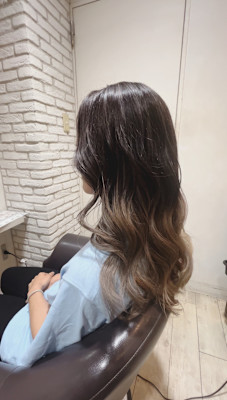 グラデーションカラー♪【ケアブリーチ　髪質改善】