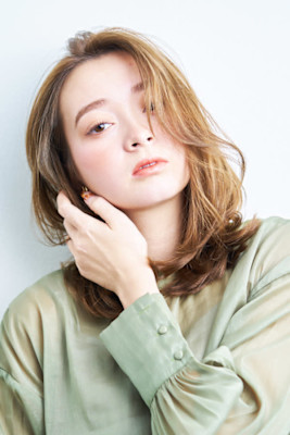 フェミニンミディアム