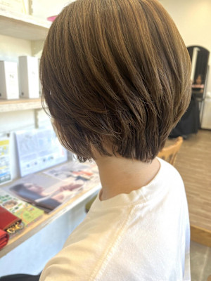 ～首元の厚みすっきりカット～