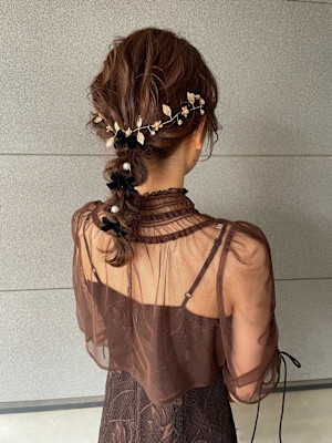 『お呼ばれヘアアレンジ』