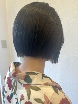 切りっぱなし/ナチュラルグレージュ/ミニボブ