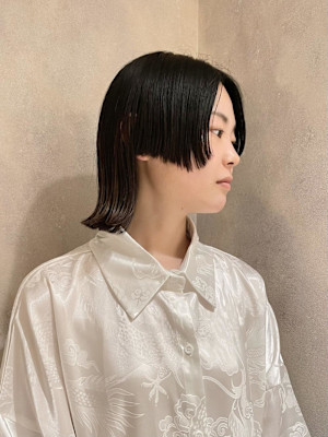 ミディアム×顔まわりレイヤー×お洒落ヘア×横浜20代10代