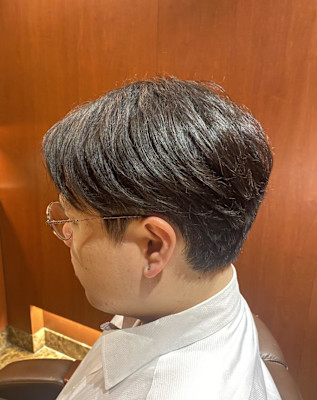 ナチュラル刈り上げないショート 理容室