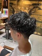 海外パーマスタイル