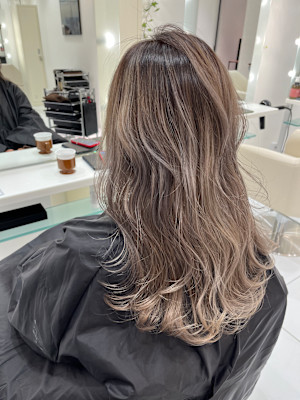 【SOHO NEWYORK銀座】ハイライトバレイヤージュ