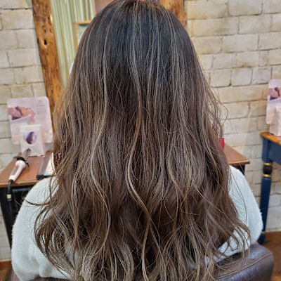 白髪ぼかしハイライト