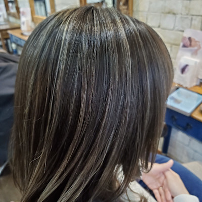 白髪ぼかしハイライト