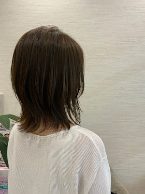 ブラウンベージュ×ミディアムレイヤー