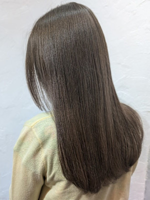 オーガニックカラー 髪質改善 オリーブベージュ 艶ストレート