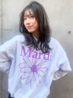 大人可愛い抜け感☆ミディアムレイヤー