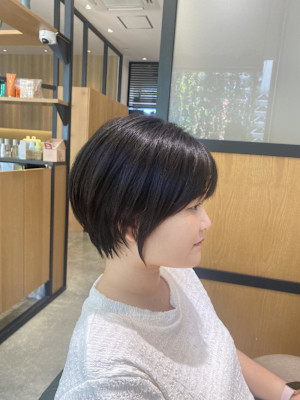 ショートボブ