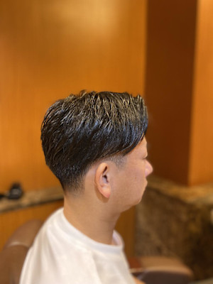 サイドが収まる ツーブロック 理容室