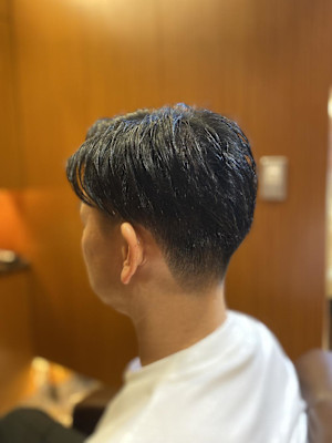 サイドが収まる ツーブロック 理容室