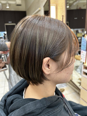 ショートボブ