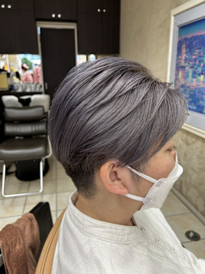 刈り上げショート×シルバー