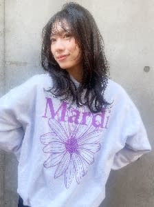 小顔骨格補正レイヤーカットアッシュベージュ髪質改善